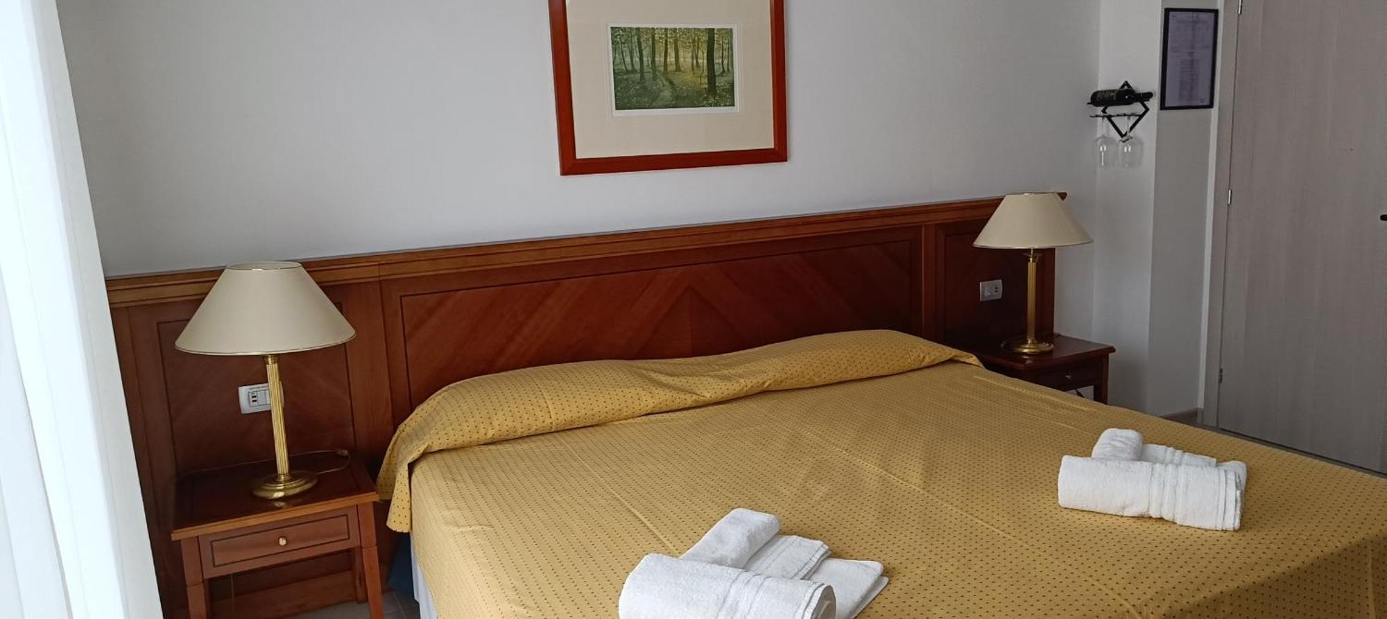 Villa Mariana Bed And Breakfast Saluzzo Dış mekan fotoğraf