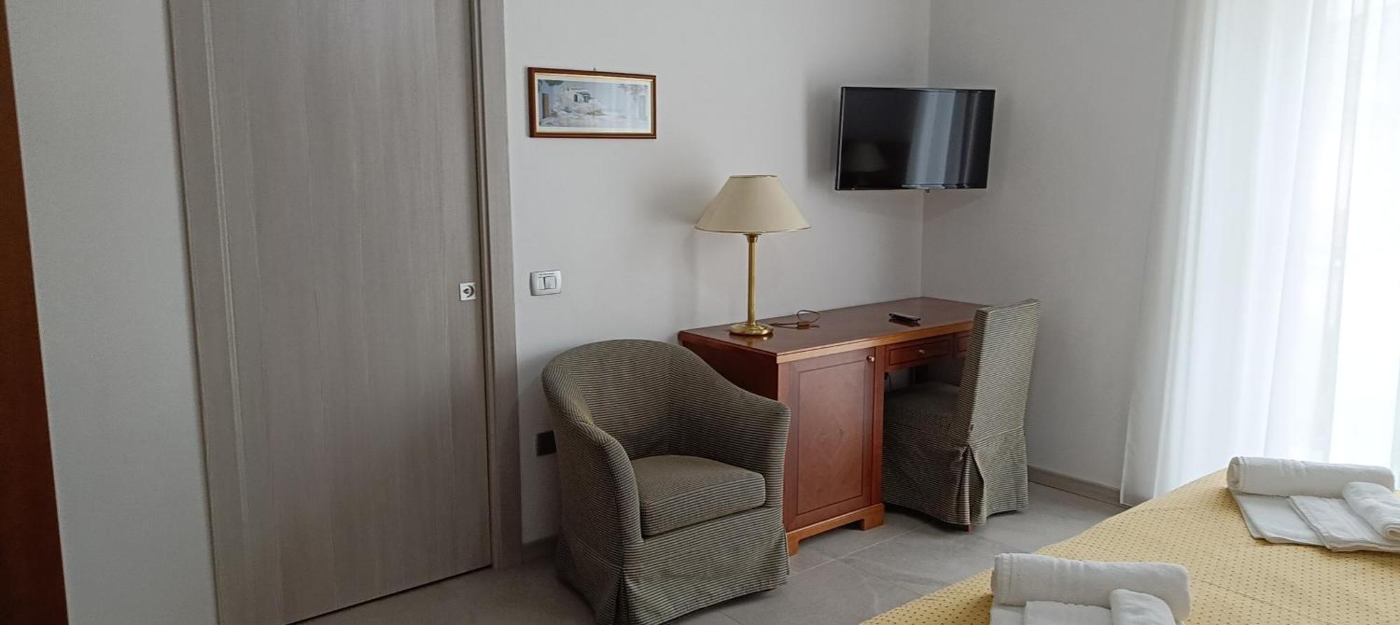 Villa Mariana Bed And Breakfast Saluzzo Dış mekan fotoğraf